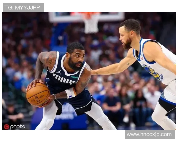 爵士与独行侠激战正酣球星对决引爆全场激情时刻