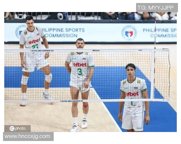 男排世锦赛精彩对决美国队挑战保加利亚队争夺胜利荣耀 男排世锦赛精彩对决美国队挑战保加利亚队争夺胜利荣耀